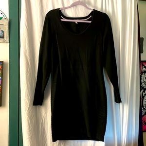 Victoria’s Secret black long sleeved ribbed dress. Size L. NWOT